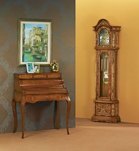 Art. 539/3, Orologio classico a pendolo, con intarsi, fasi lunari