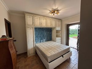 Armadio a ponte su misura classico, Armadio a ponte in stile classico, realizzato su misura