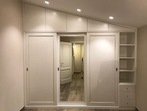 Armadio mansarda su misura, Armadio su misura per mansarda, con ante scorrevoli