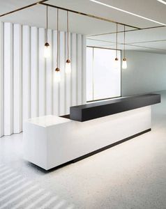 Toki Cube comp. 03, Bancone reception ufficio dal design ricercato