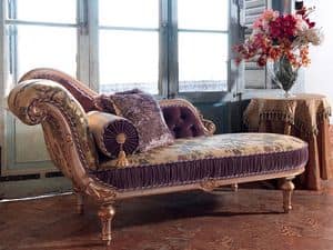 Arianna, Chaise longue intagliata, finitura laccata decap