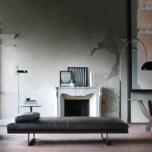 Blumun daybed, Chaise longue in pelle o tessuto
