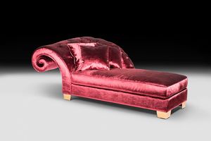 New Versailles, Chaise longue classica artigianale