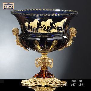800Lxxx, Coppe, fruttiere e vasi con cavalli decorativi