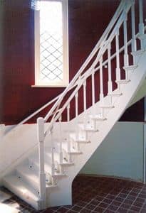 Scale Bianche, Scale in stile classico, per uso residenziale e per alberghi