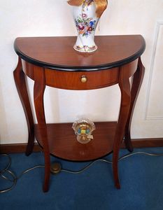 Art. 71/C, Console classica in noce, con un cassetto