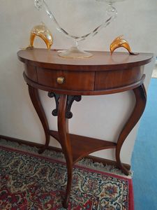 Art. 70/C, Consolle outlet classica, con piano a mezzaluna