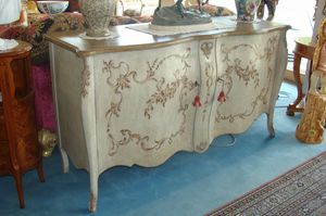 Art.208, Credenza con decori dipinti a mano