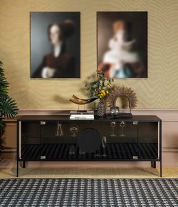 DOT, Madia dal design minimal