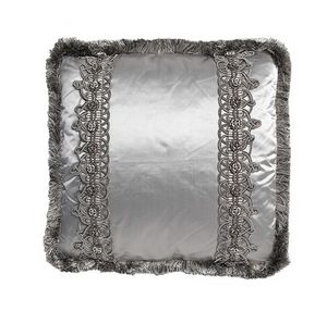 Cuscino GRC, Cuscino con raffinate decorazioni