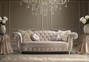 Romantic, Elegante divano intagliato a mano