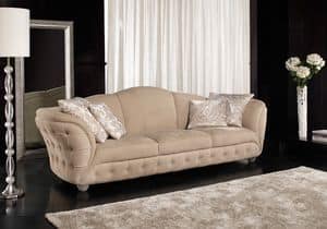 Scarlett, Lussuoso divano con preziose decorazioni