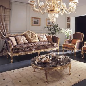 Delizia divano, Divano in stile classico con intagli fatti a mano