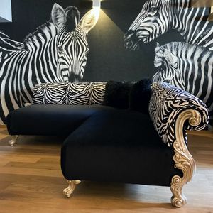 Queen animalier angolare, Divano angolare con tessuto zebrato