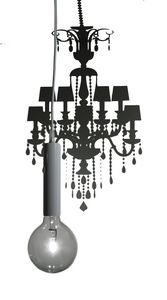 Ghost SE634M, Lampada con decorazione che simula l'ombra di un vecchio lampadario