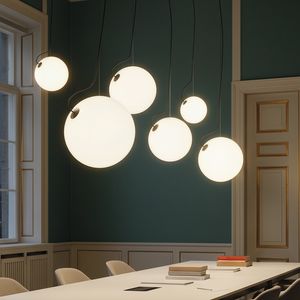 Opera, Lampade sferiche a sospensione, in tecnopolimero traslucido