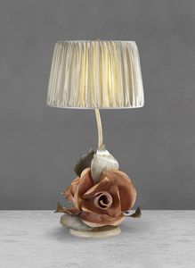 Art. 3011-03-00, Lampada da tavolo in ferro con rose