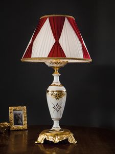 Art. 806/LT, Raffinata lampada da tavolo con porcellana artistica di Capodimonte