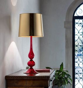 Art. VO 125T1, Lampada da tavolo in vetro rosso