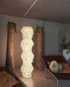Threeb Totem, Lampada da terra ispirata alle maschere della cultura africana