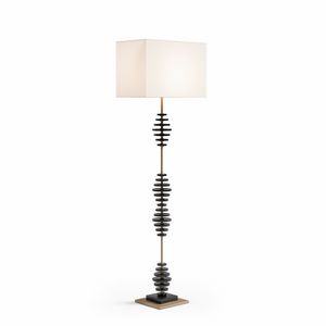 Wave 0676, Piantana dal design moderno