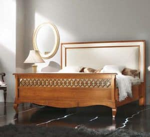 Art. H024 PERFORATED BED, Letto in legno imbottita, con pediera traforata