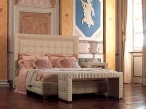 Tiepolo letto, Letto in legno decorato a mano, bordo pieghettato