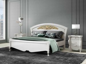 Smeraldo Art. C22025 - C22026, Letto in legno laccato, con testiera intagliata