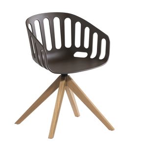 Basket Chair PL, Poltroncina con base girevole in rovere