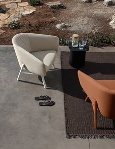 Tuile armchair, Comoda poltrona per esterno, in tessuto antimacchia e idrorepellente