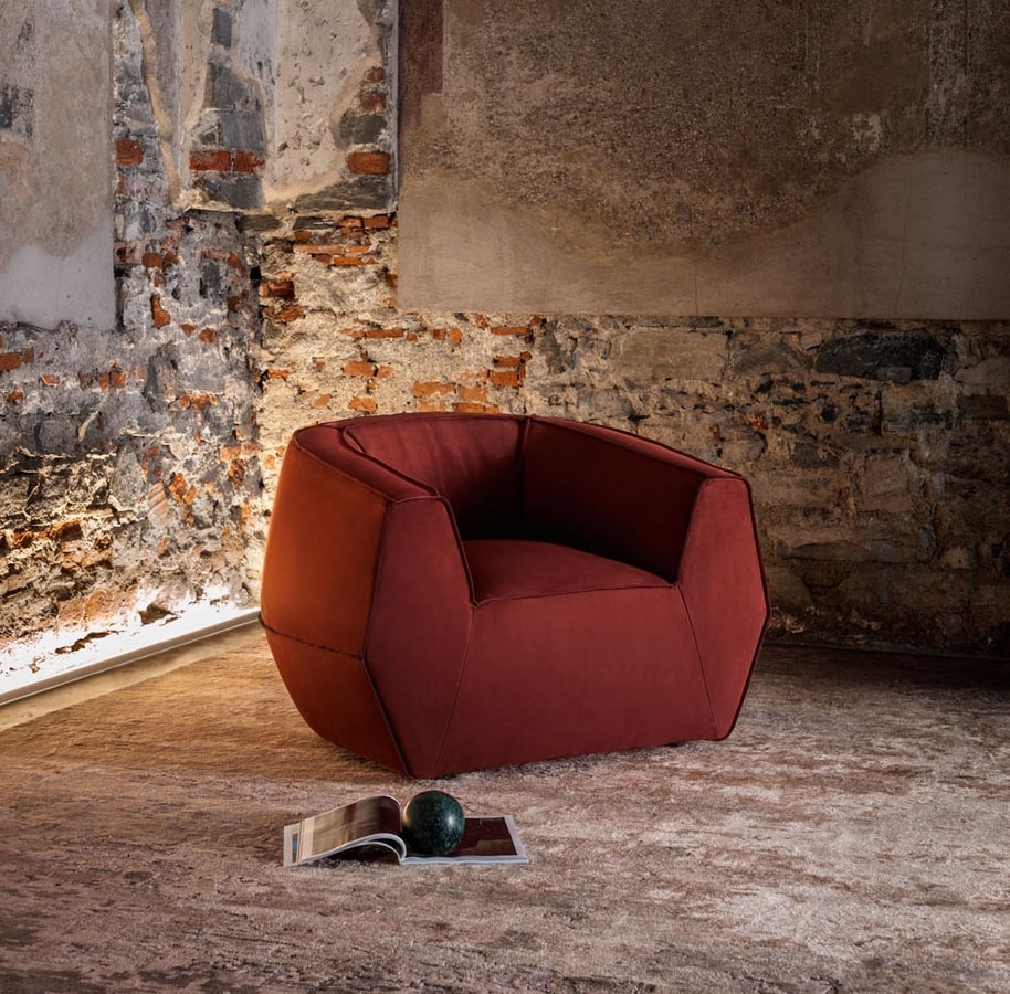 Poltrona dal design geometrico | IDFdesign