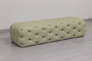 Chesterfield pouf, Pouf classico con imbottitura capitonn