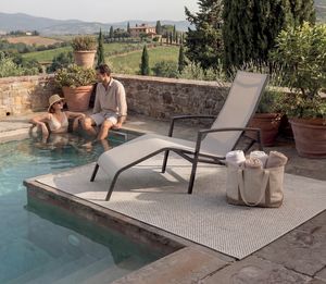 PRINCESS LOUNGE, Sdraio ergonomica e lettino prendisole in un�unica silhouette