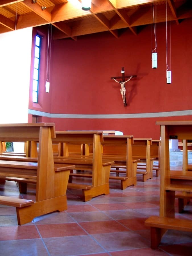 Banco Tempio, Panca moderna in legno massiccio, per le chiese