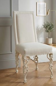 Art. 1873/S, Sedia imbottita, con gambe in legno traforate ed intagliate