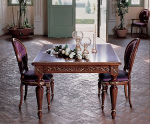 Art. 4003/T, Tavolo quadrato allungabile in legno, con lussuosi decori