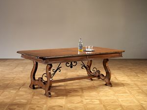 Art. 817 tavolo, Tavolo stile classico, con decori in ferro battuto realizzati a mano