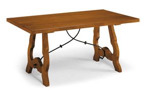 Art. 77, Tavolo in stile tradizionale in legno