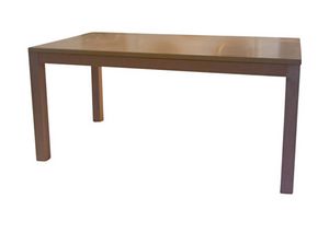 XC-04, Tavolo da pranzo in stile contemporaneo