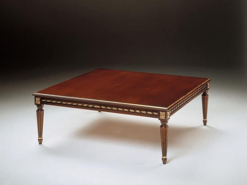Art. 261/Q, Tavolino classico in legno intagliato, per zona giorno