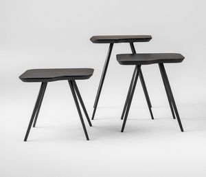 ART. 00102-SMALL-MET AKY, Tavolino design con gambe in metallo e piano in frassino