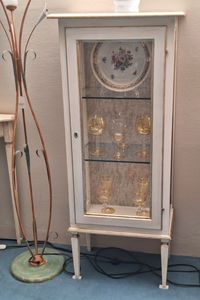 Art. 518, Vetrinetta stile classico, in legno laccato bianco