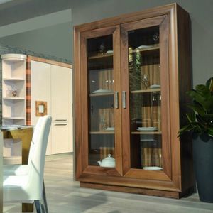 Elios 115, Vetrina in legno massello di noce