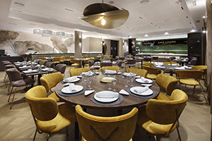 Caf� Lugano Hotel HCC ST Moritz - Barcellona