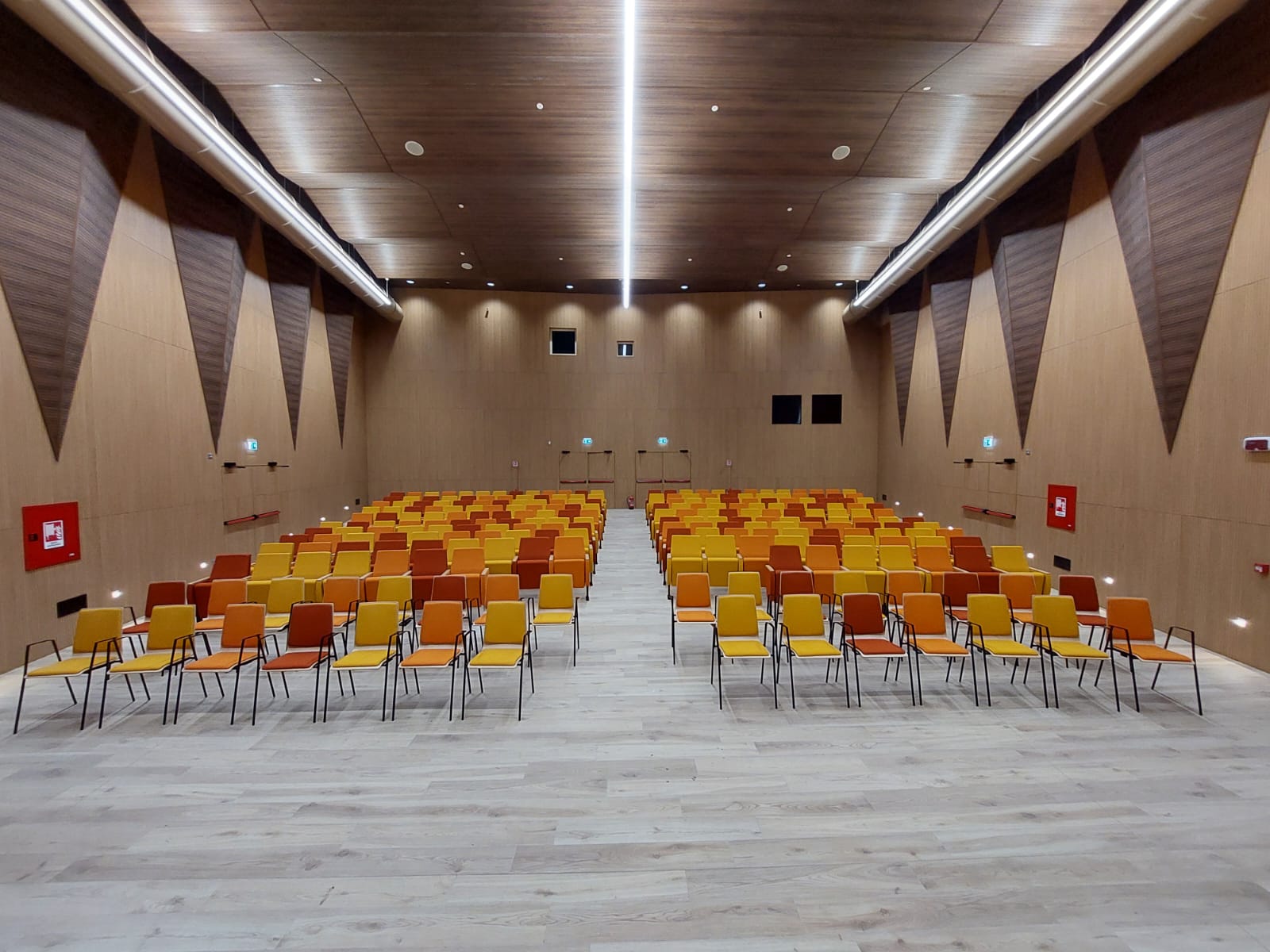 La poltrona ANTEA COM 1 all'auditorium Pujati di Sacile
