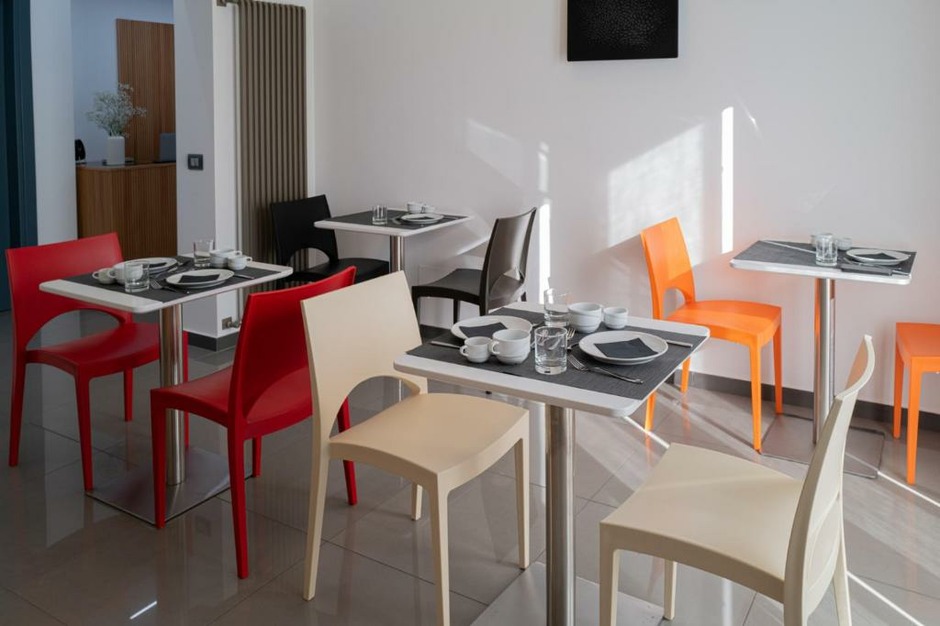 Arredamento per B&B a Pompei, Italia
