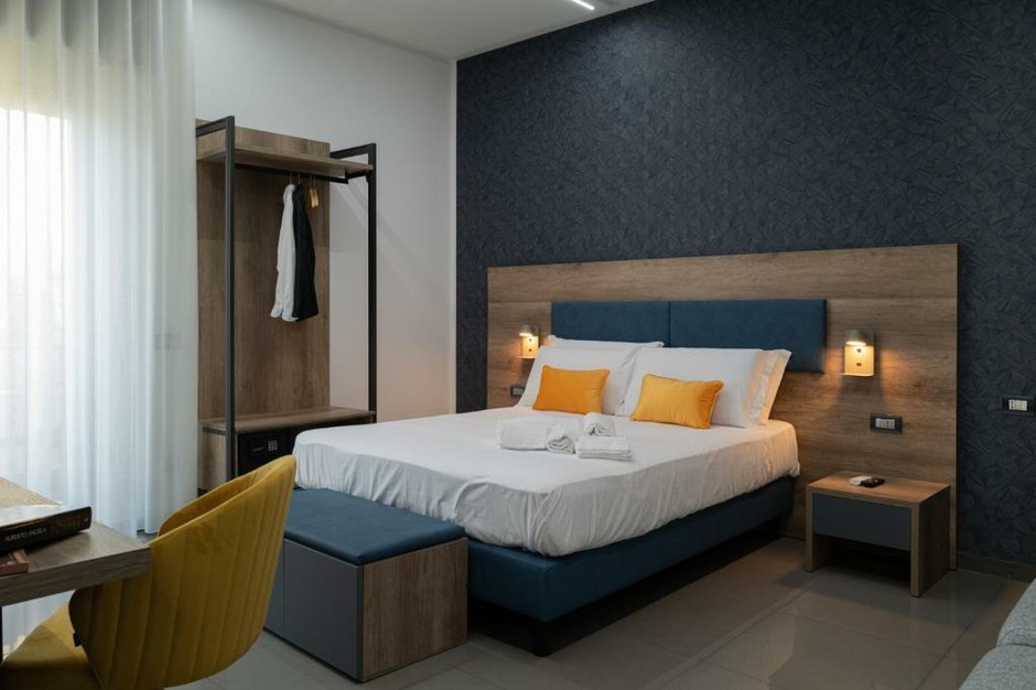 Arredamento per B&B a Pompei, Italia
