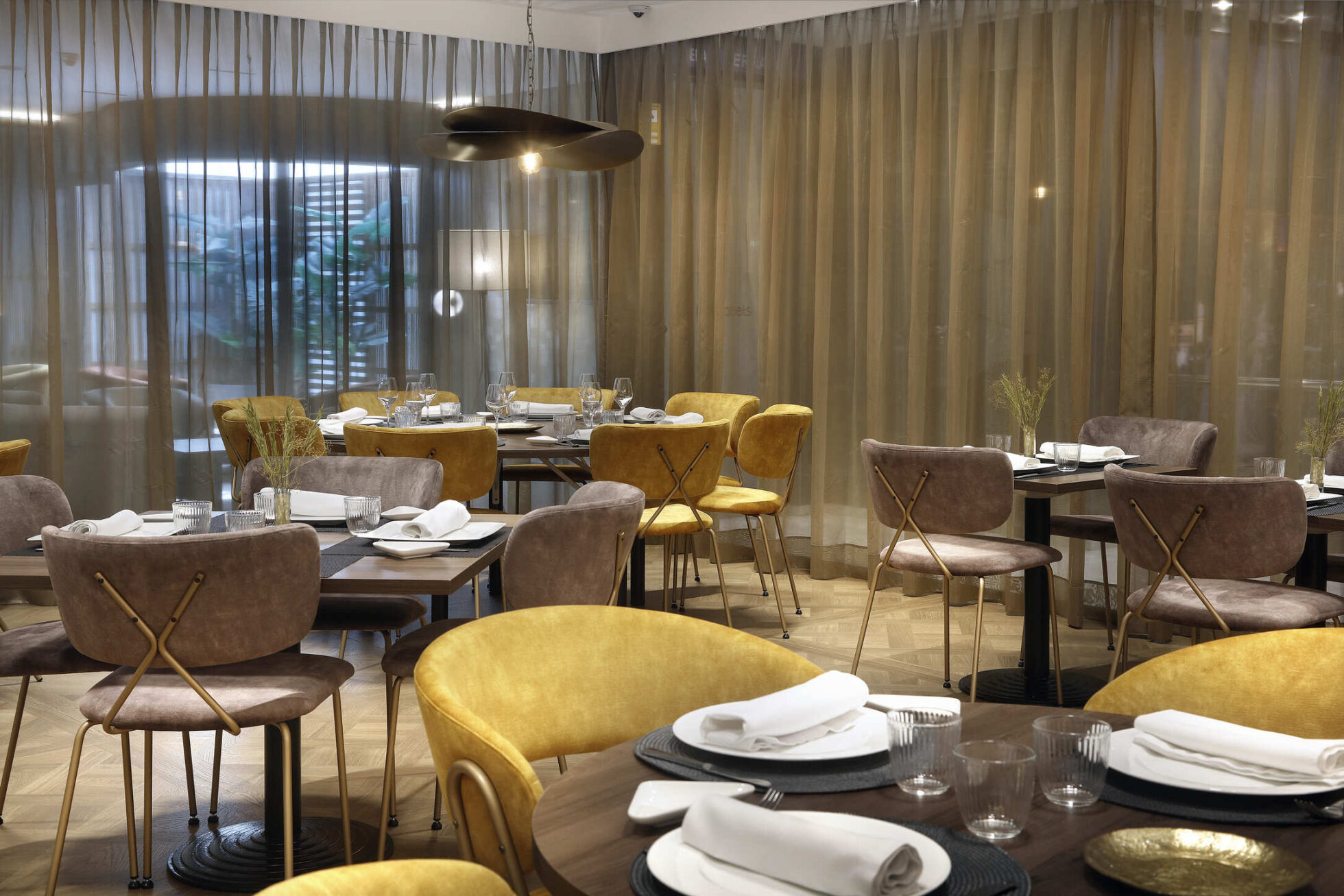 Caf� Lugano Hotel HCC ST Moritz - Barcellona, Spagna