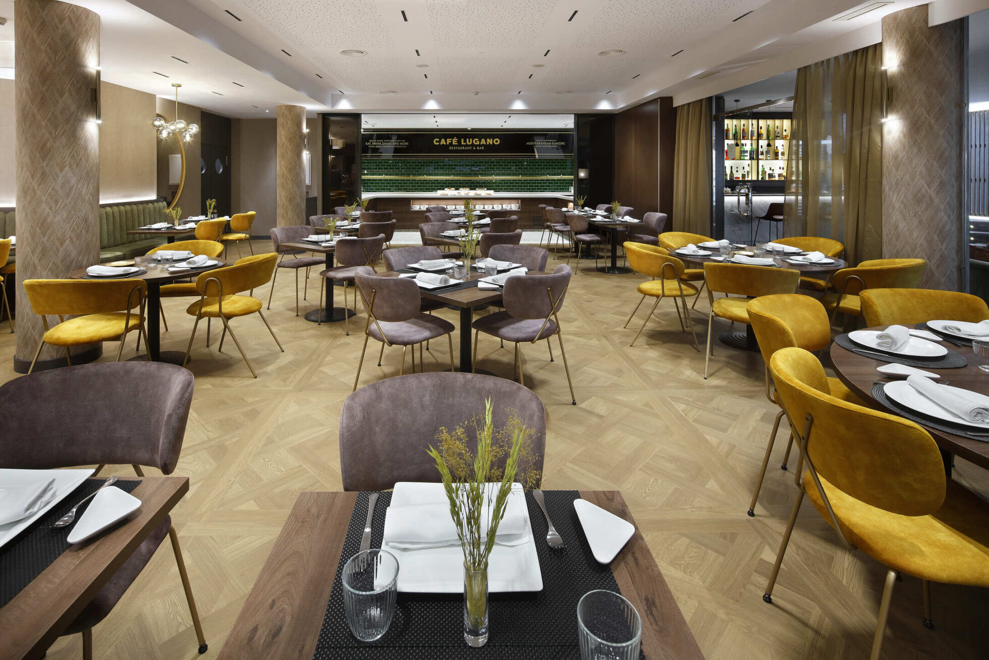 Caf� Lugano Hotel HCC ST Moritz - Barcellona, Spagna