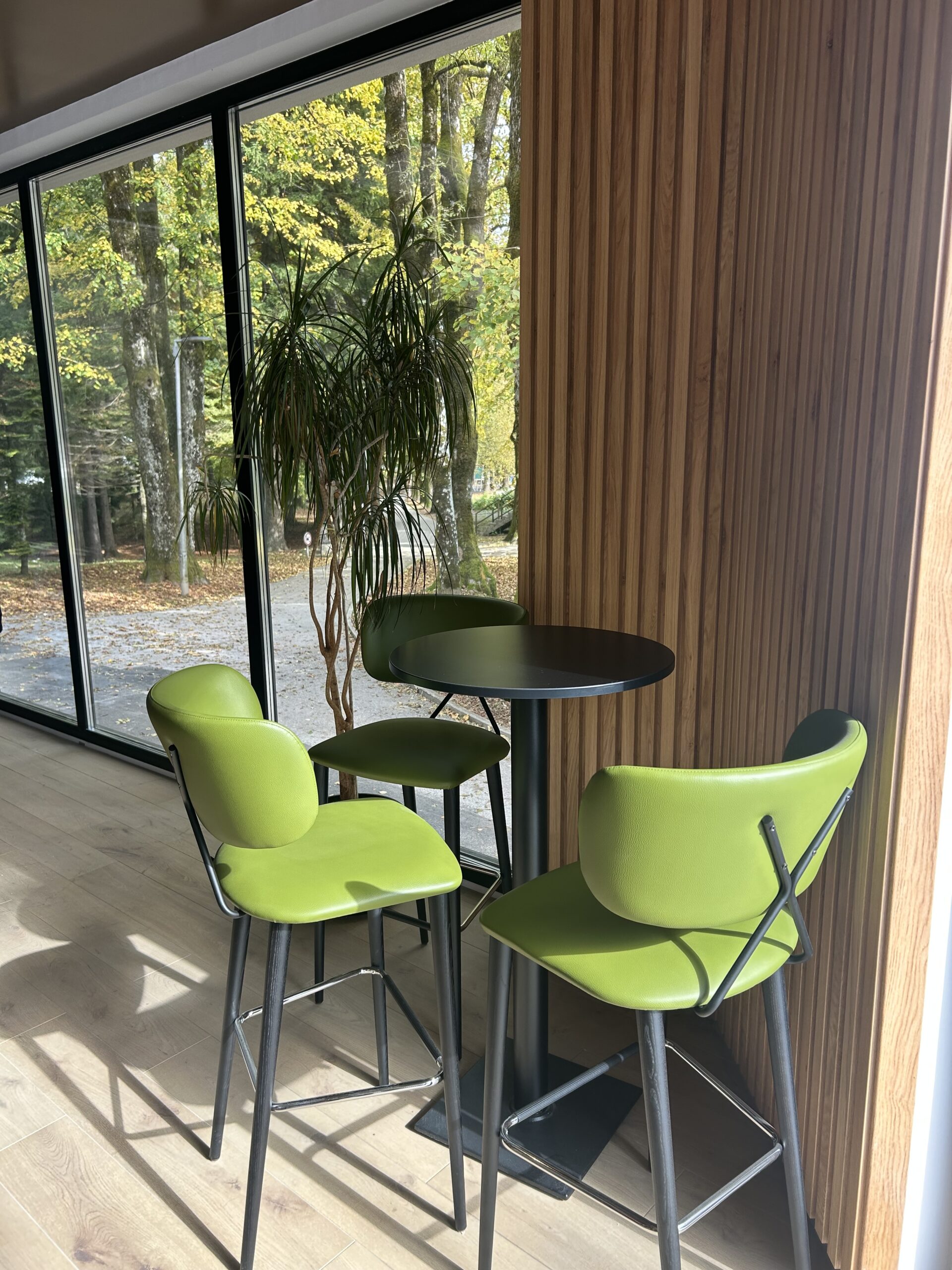 Sedia e sgabello Ela, Kraljevica Hotel � Croazia